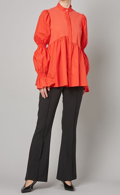 パール付ビッグカラーブラウス