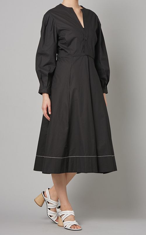 コットンポプリンVネックワンピース