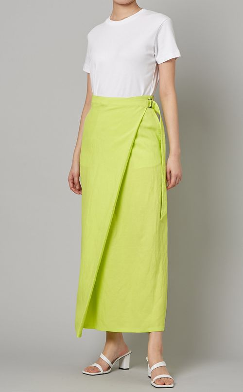 ミディアムレングスラップスカート