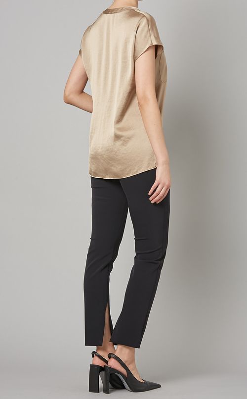 ハーフスリーブスキッパーブラウス