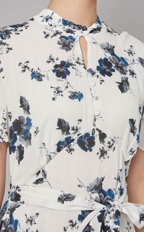 フラワープリントワンピース