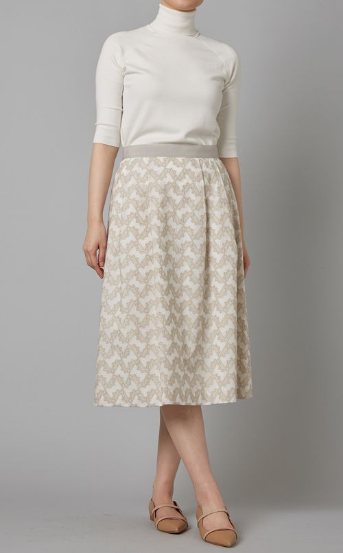 タックギャザー刺繍スカート