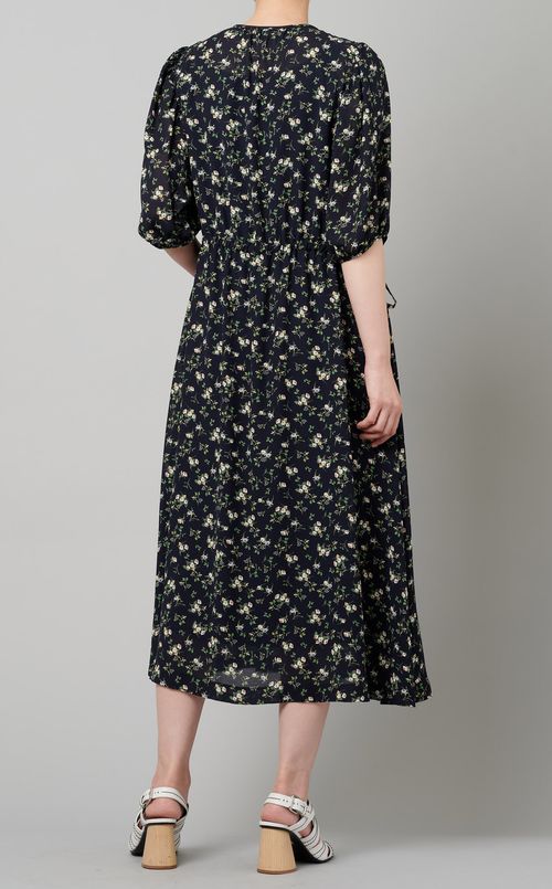 フラワープリントフレアワンピース