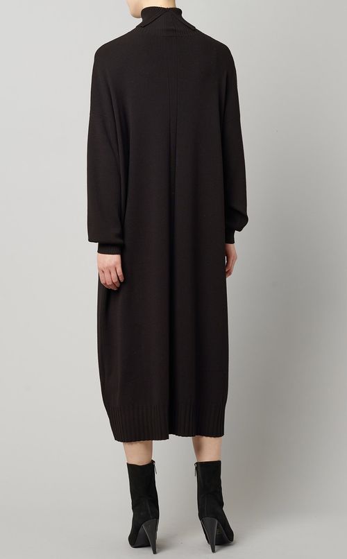 タートルネックニットワンピース