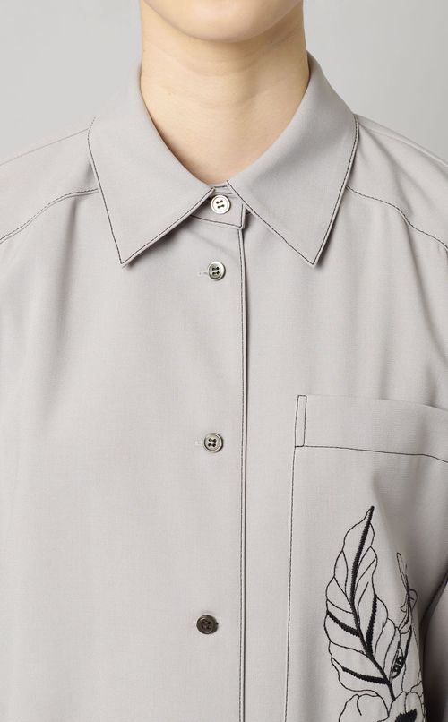 バックリボン刺繍シャツワンピース