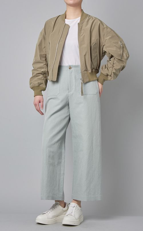 ジップアップボリュームブルゾン