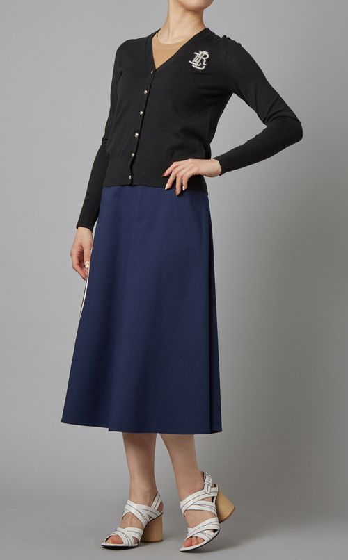 エンブレム付ボタンカーディガン