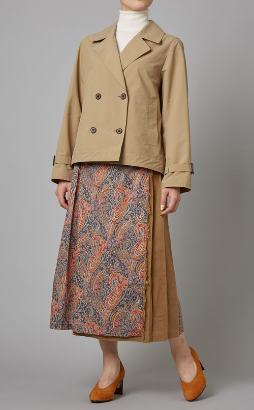 ショートトレンチコート