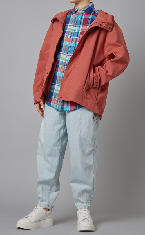 ナイロンウィンドブレーカー