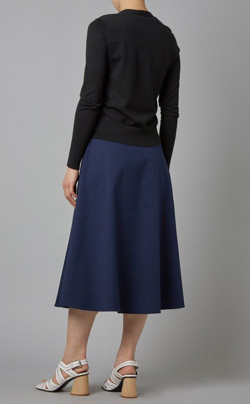 エンブレム付ボタンカーディガン