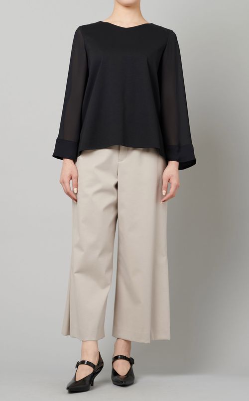 ストレートワイドパンツ