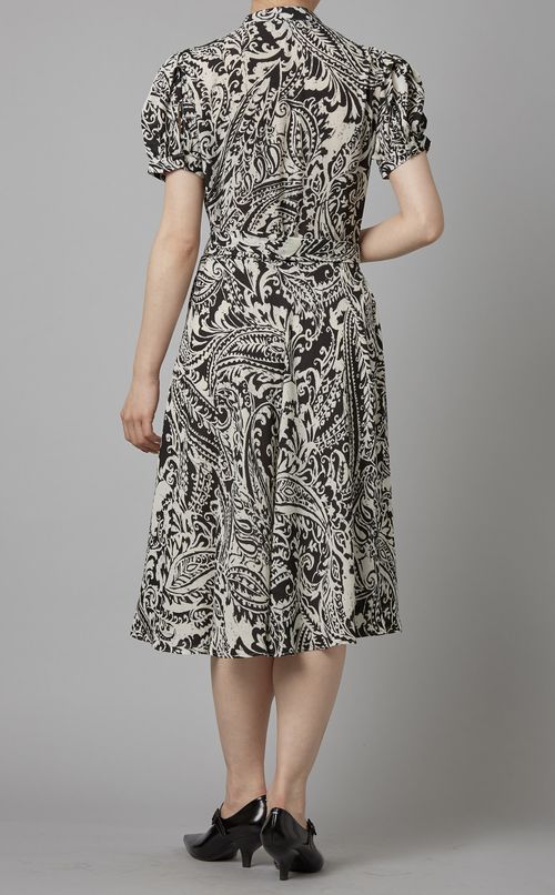 ペイズリープリントワンピース