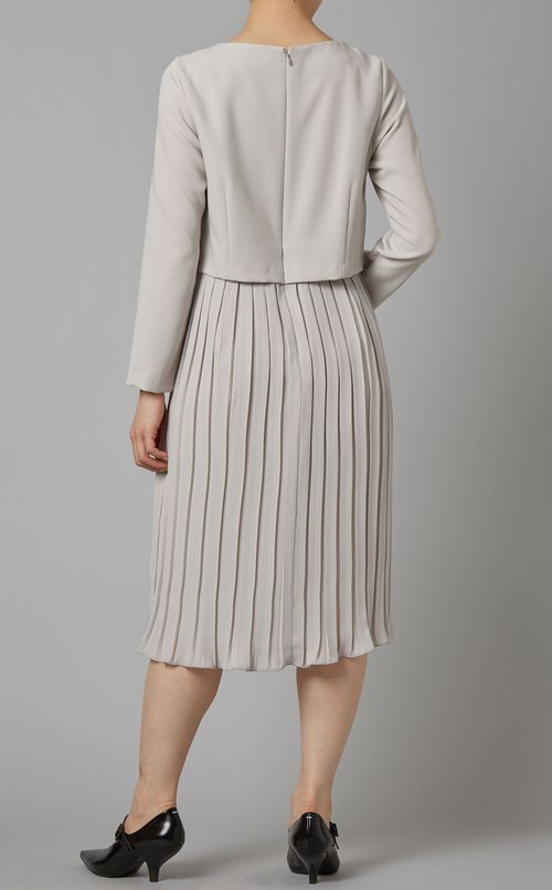 異素材コンビプリーツワンピース