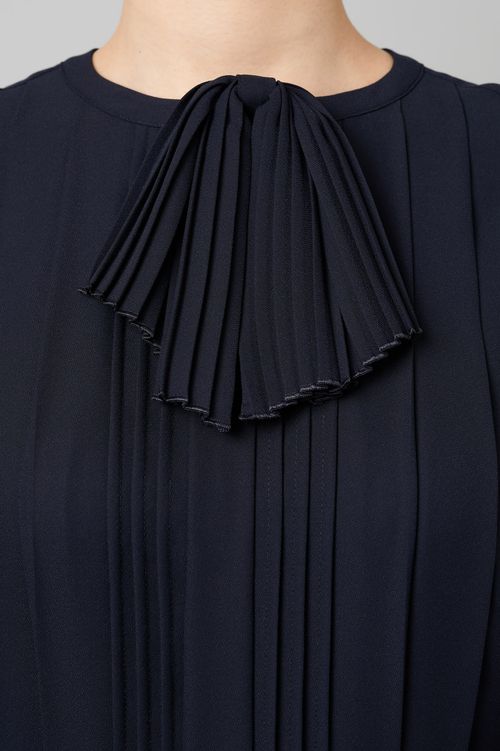 リボンタイ付プリーツワンピース