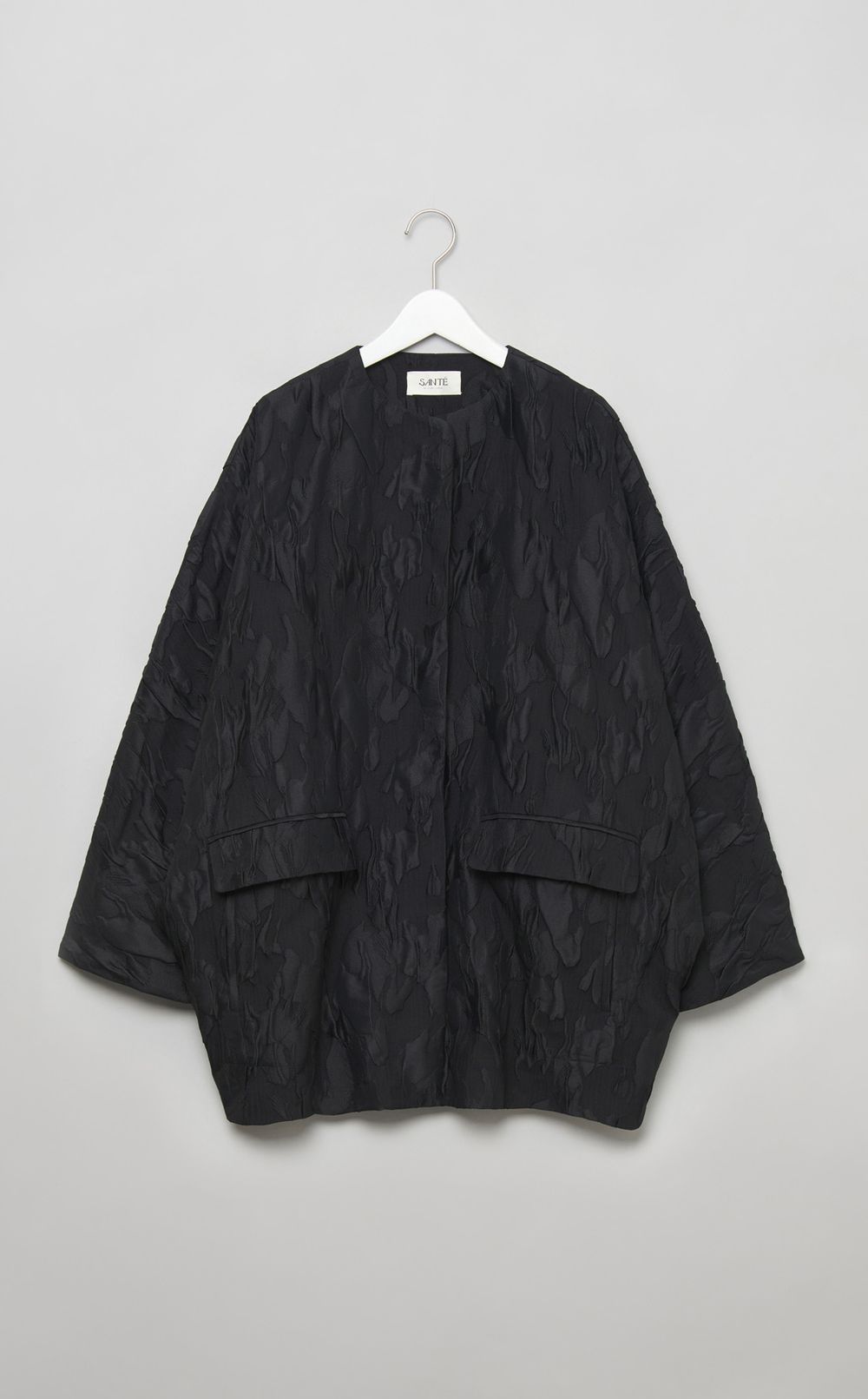 ドルマンスリーブジャガードコート