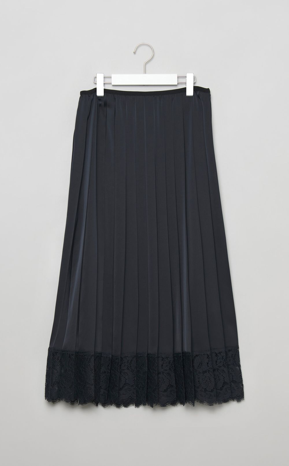 レーストリムサテンプリーツスカート