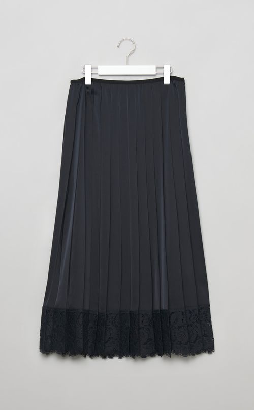 レーストリムサテンプリーツスカート