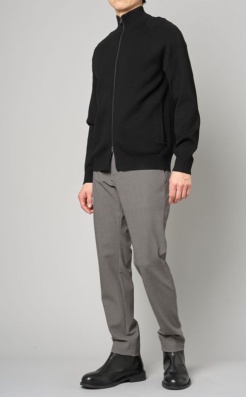 プレシジョンポンチプリントパンツ