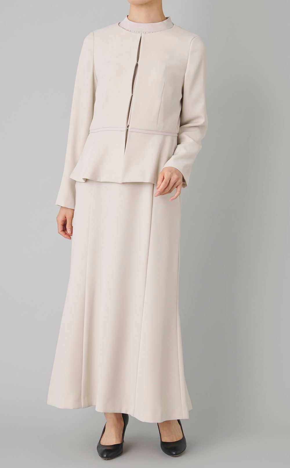 ノーカラーペプラムジャケット