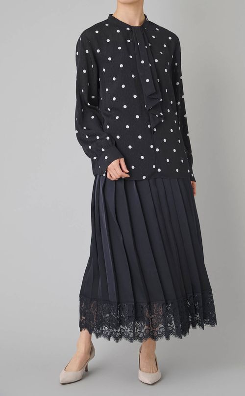 レーストリムサテンプリーツスカート