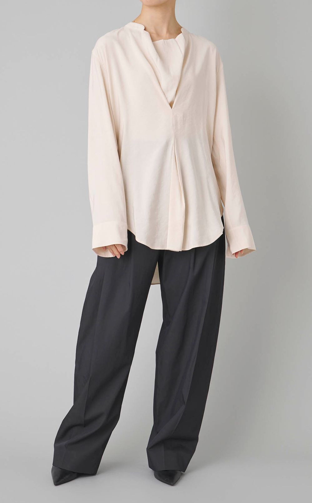 ドレープネックオーバーサイズシャツ