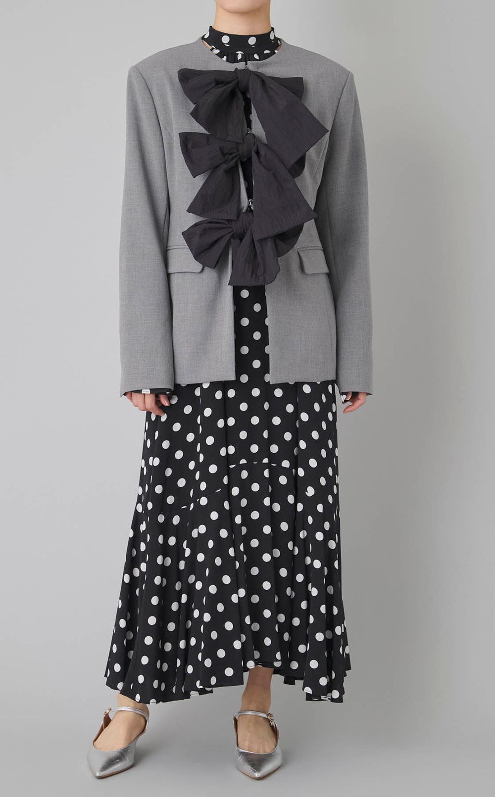 ノーカラーリボンジャケット