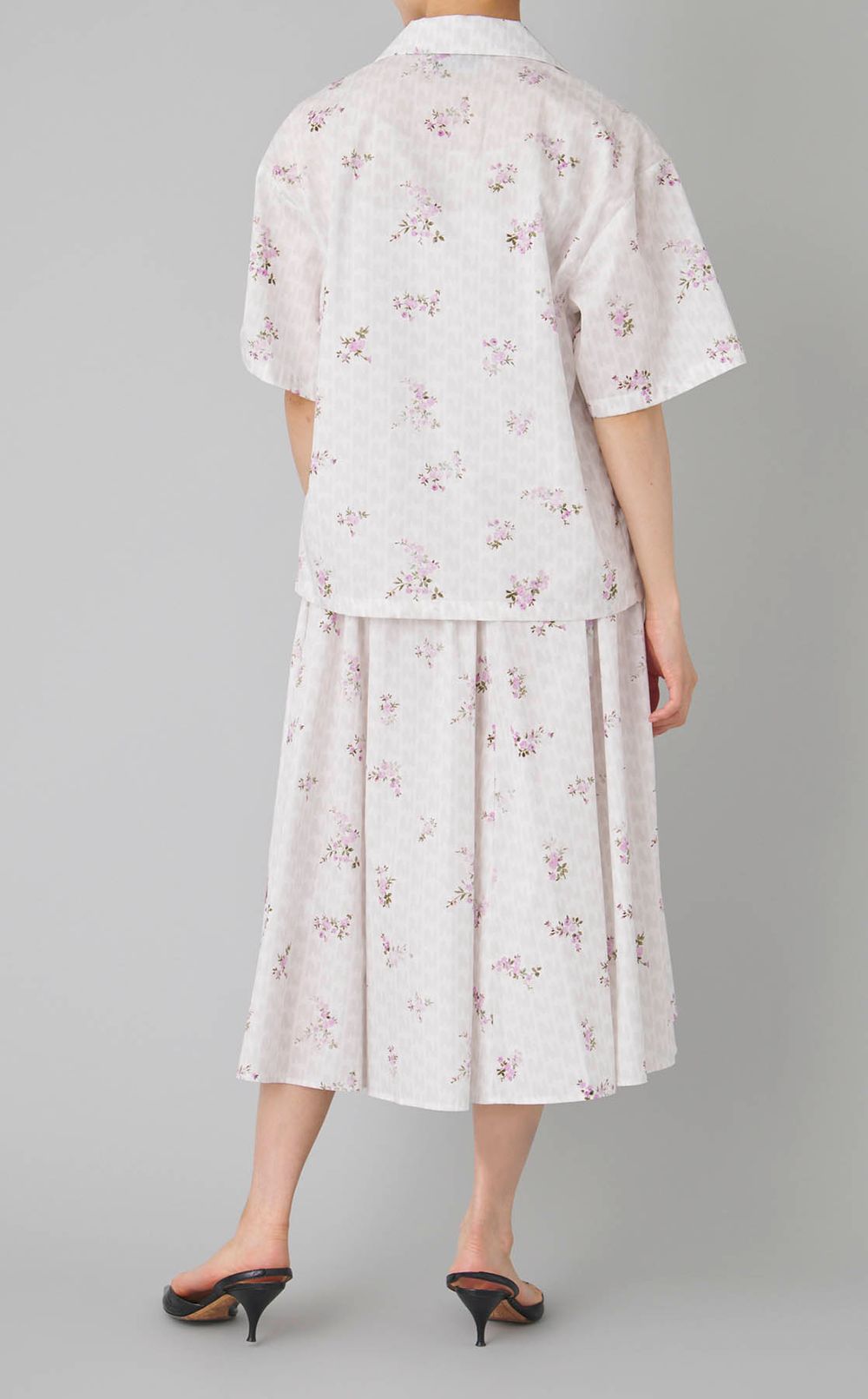 フラワーロゴプリントハーフスリーブシャツ