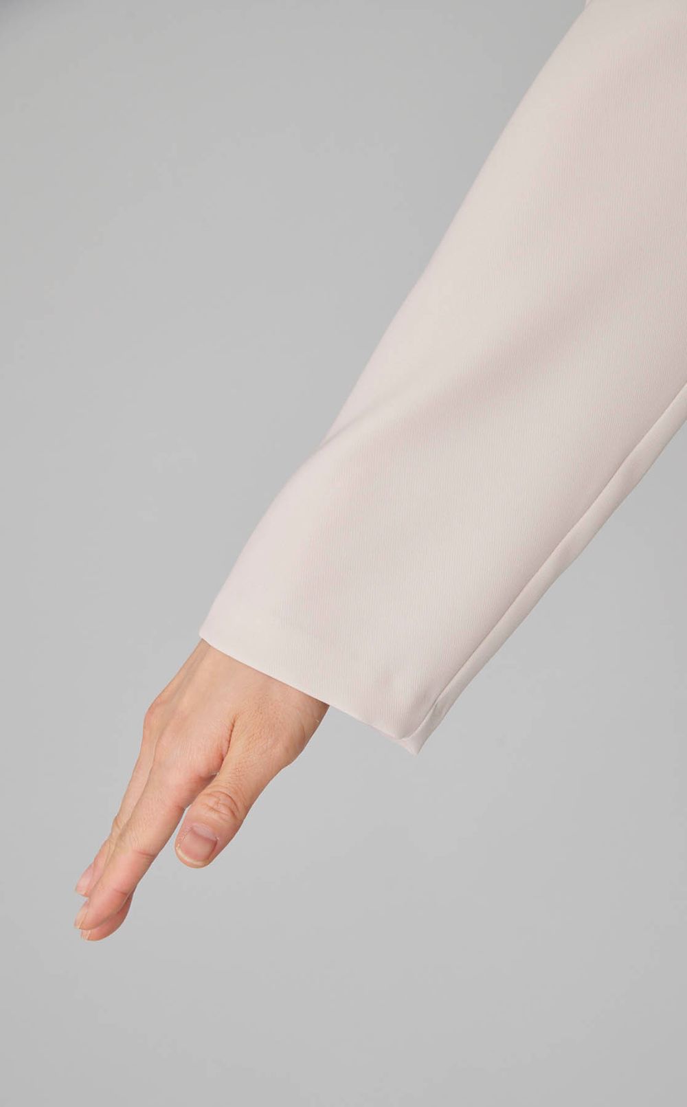 ノーカラーペプラムジャケット