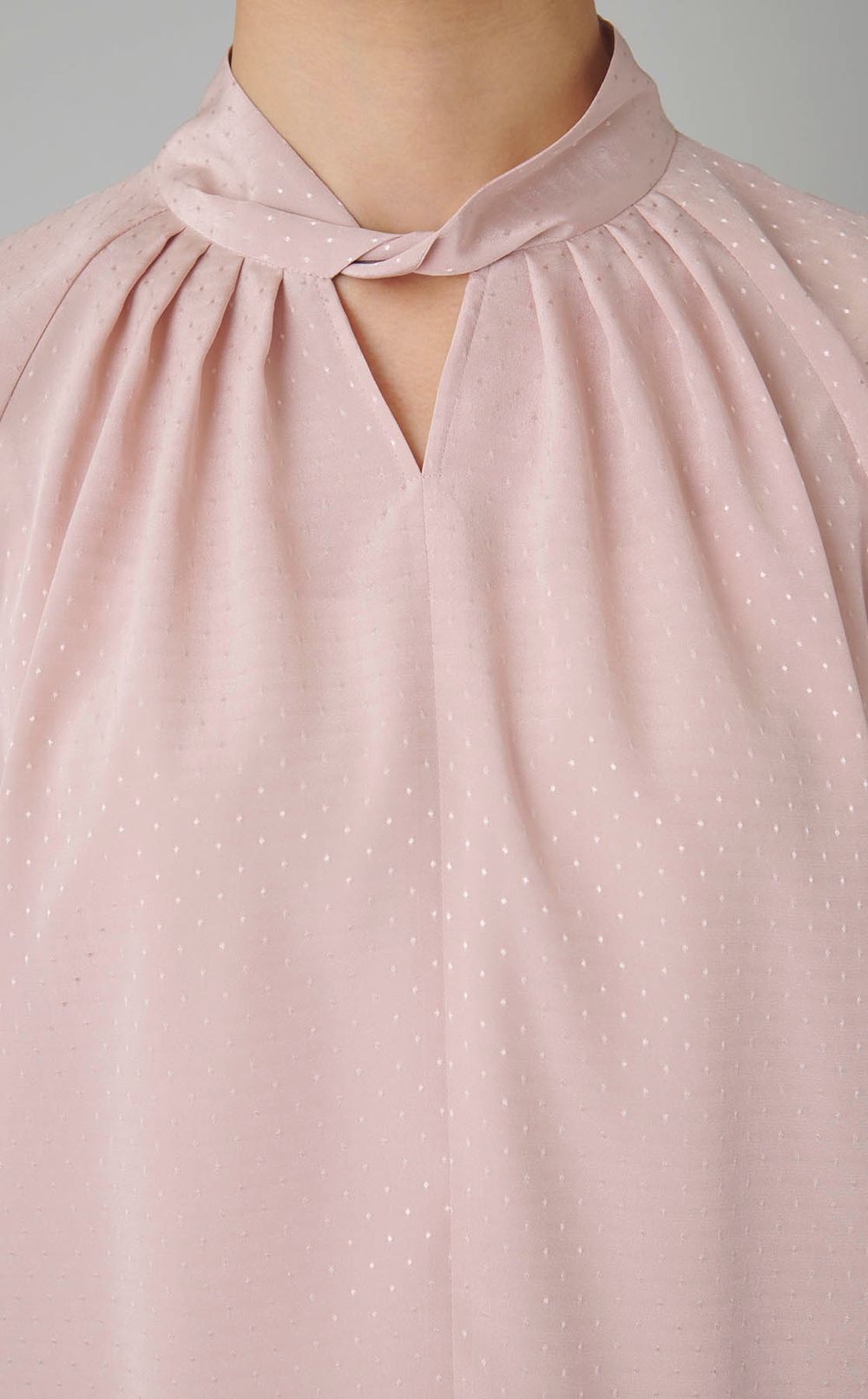 ドットドビースタンドネックブラウス