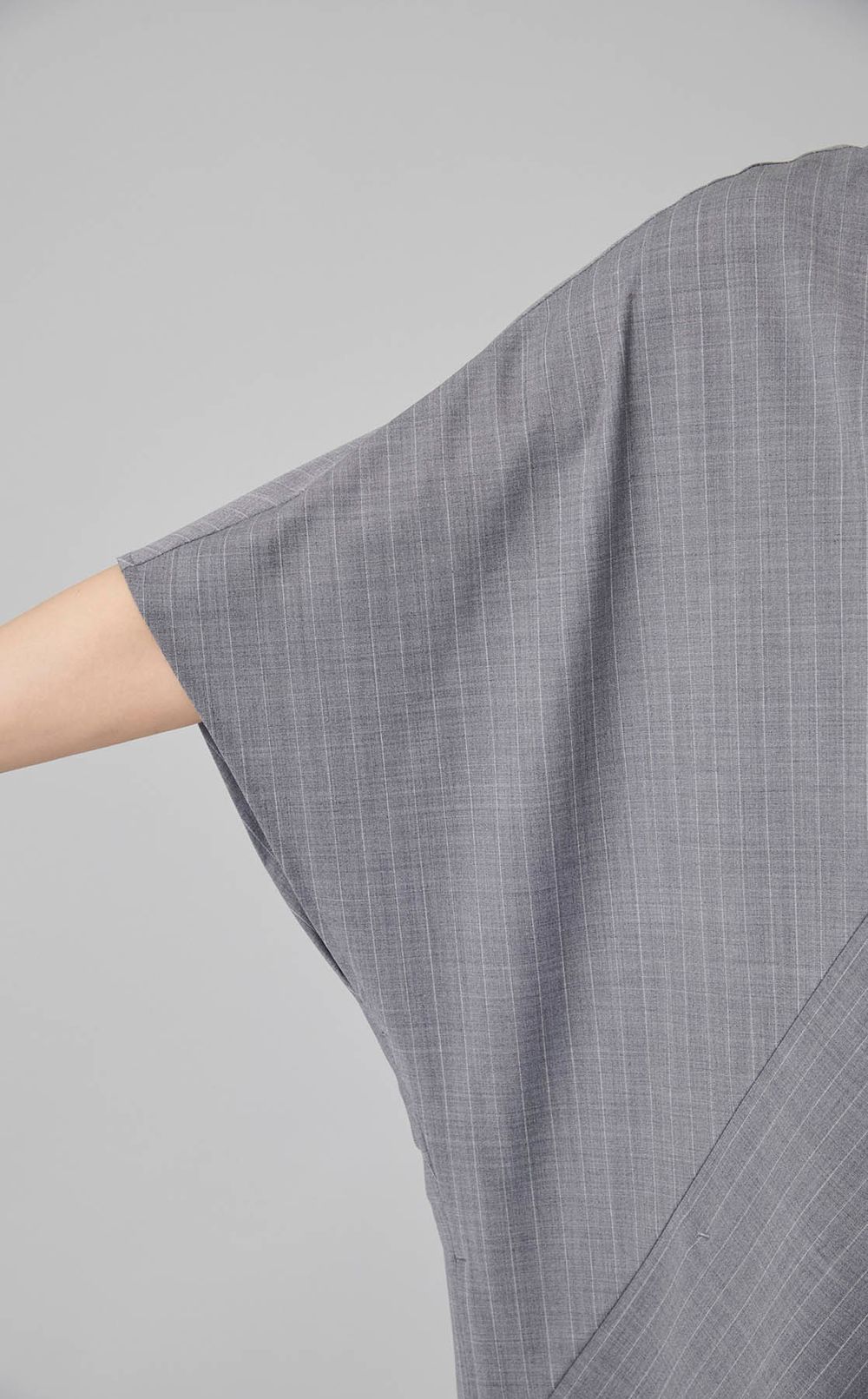 ストライプサテンバイアスワンピース