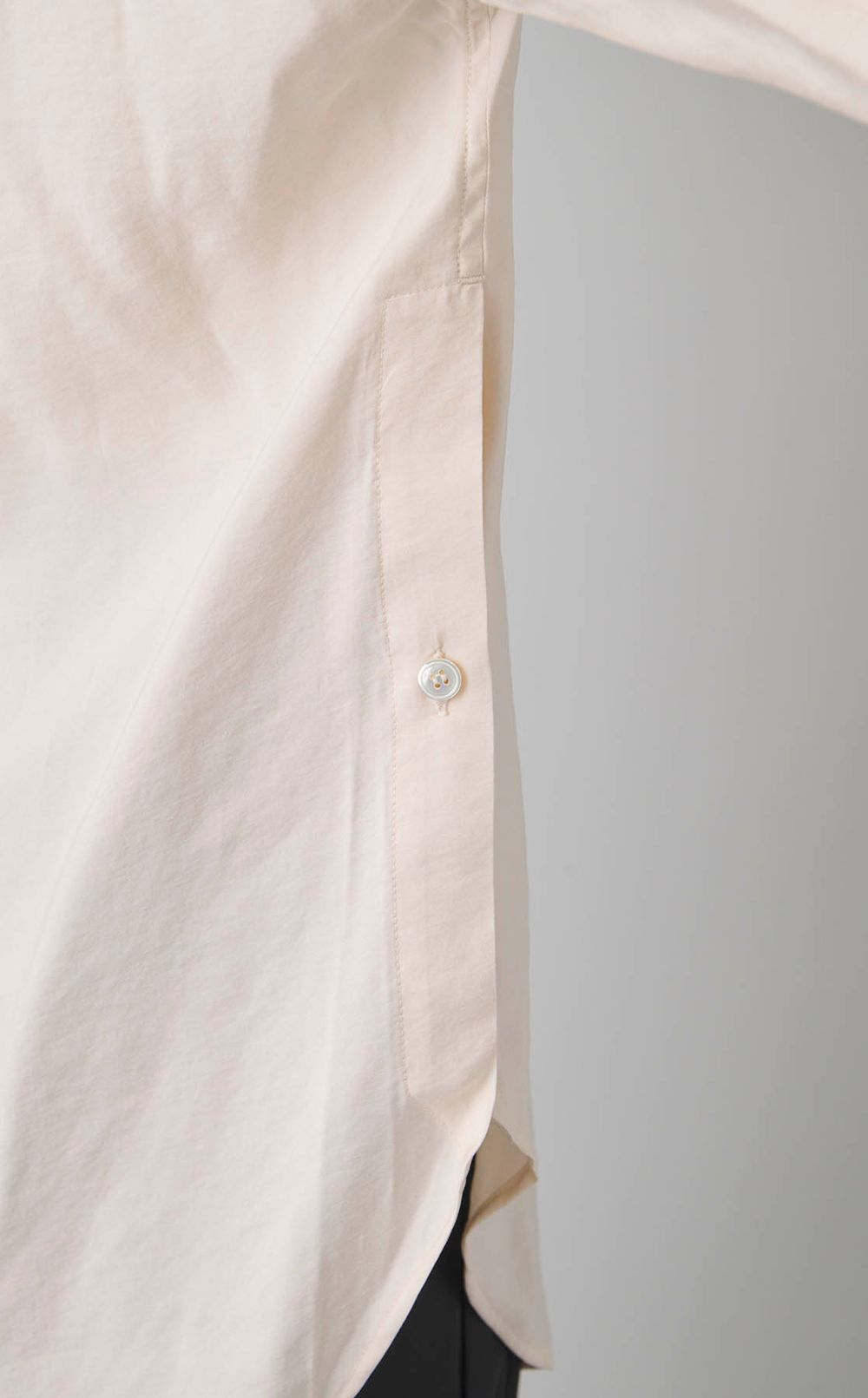 ドレープネックオーバーサイズシャツ