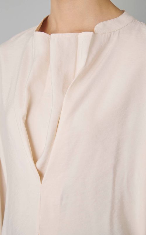 ドレープネックオーバーサイズシャツ