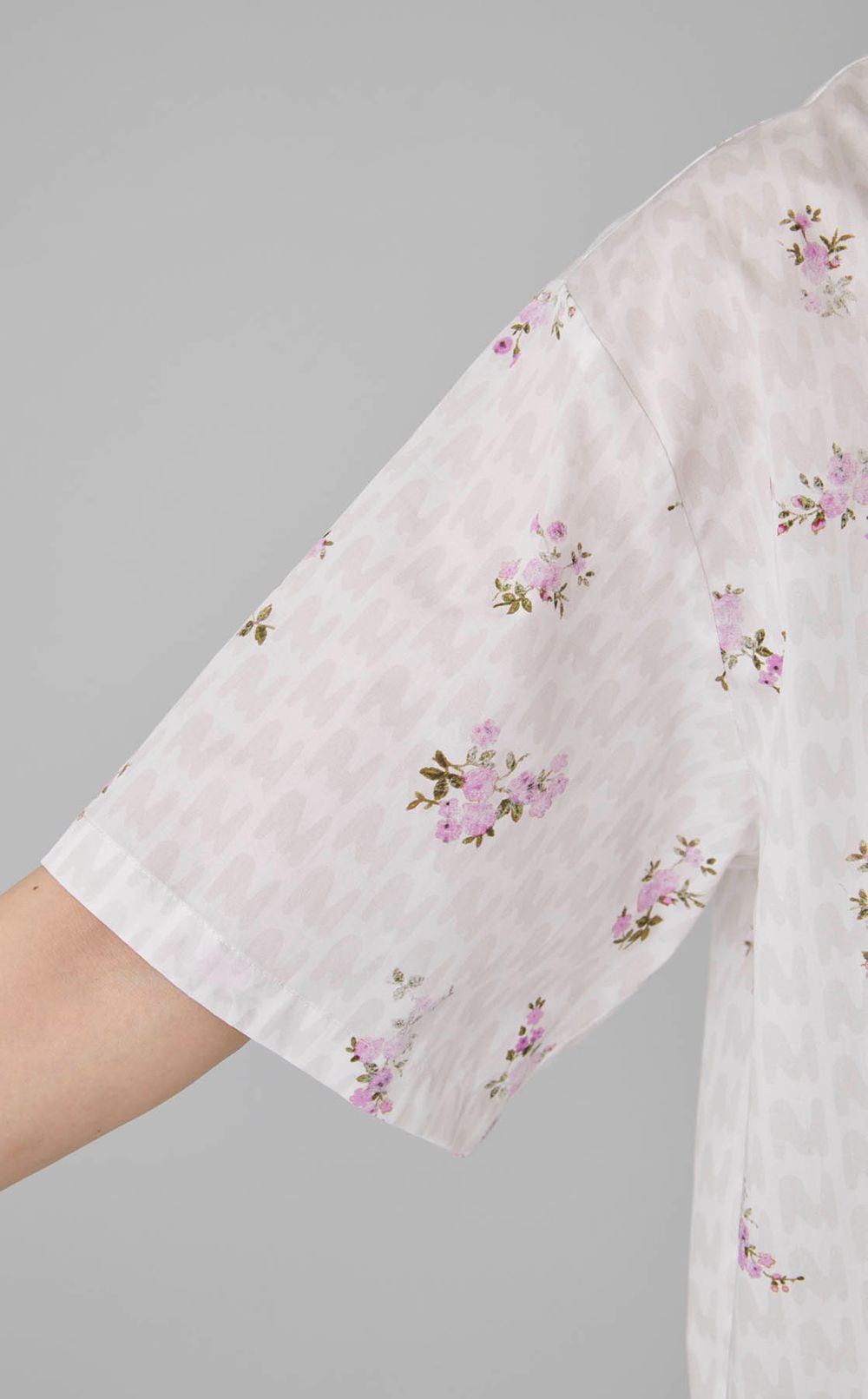 フラワーロゴプリントハーフスリーブシャツ