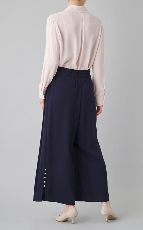 フロントプリーツストレートパンツ