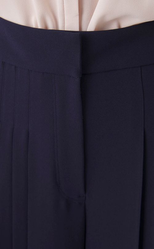 フロントプリーツストレートパンツ