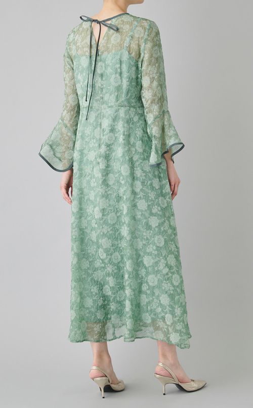 フラワープリントフレアスリーブドレス