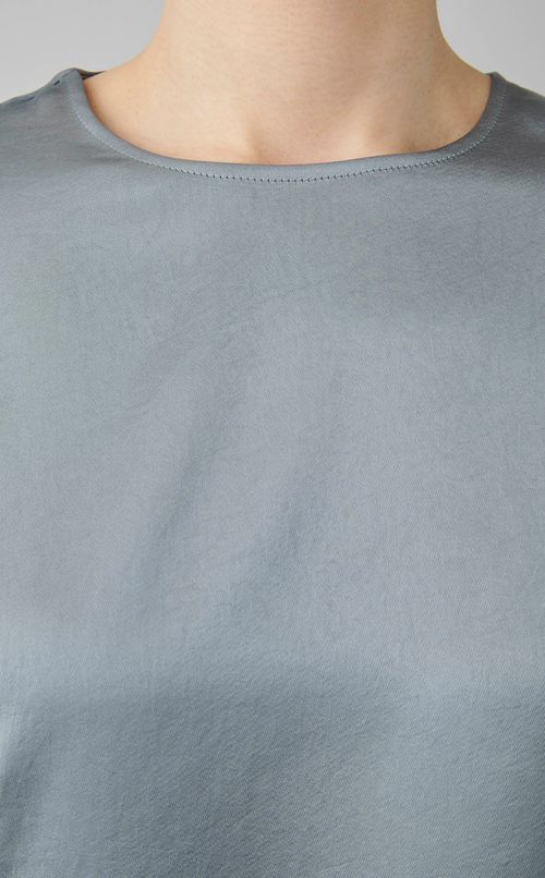 ボリュームスリーブトップス