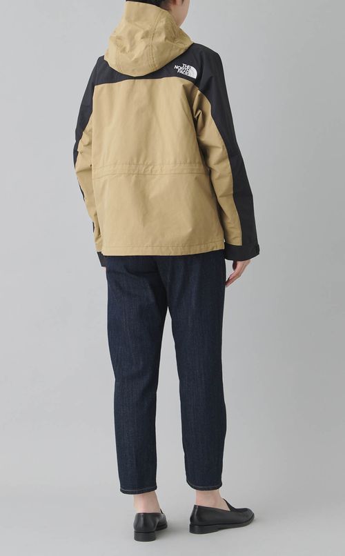 マウンテンライトジャケット