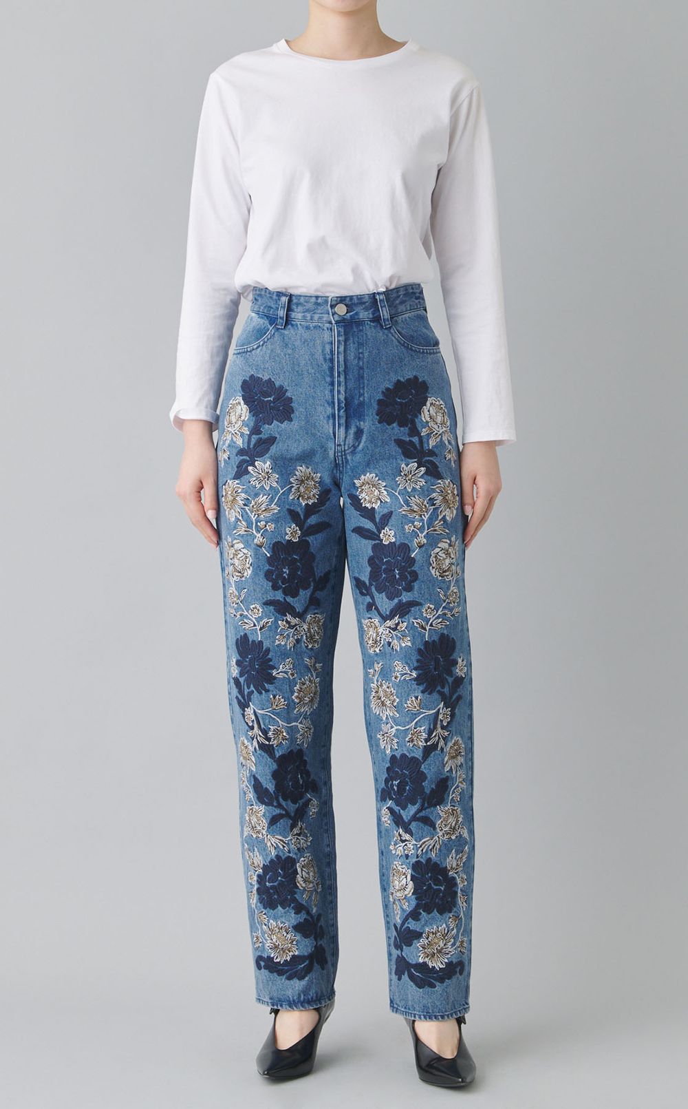 フラワーエンブロイダリーパンツ