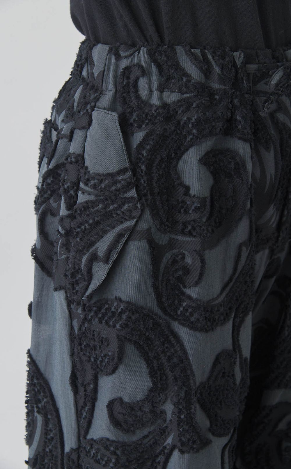 カットジャガードパラシュートパンツ