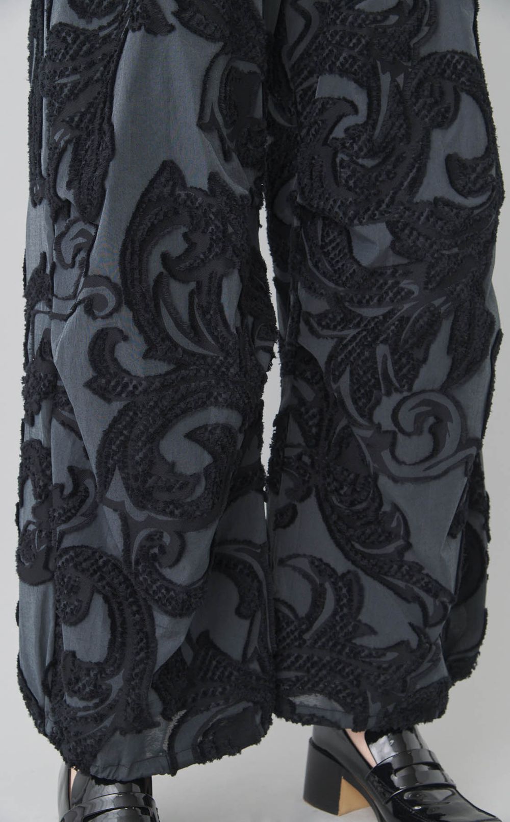 カットジャガードパラシュートパンツ