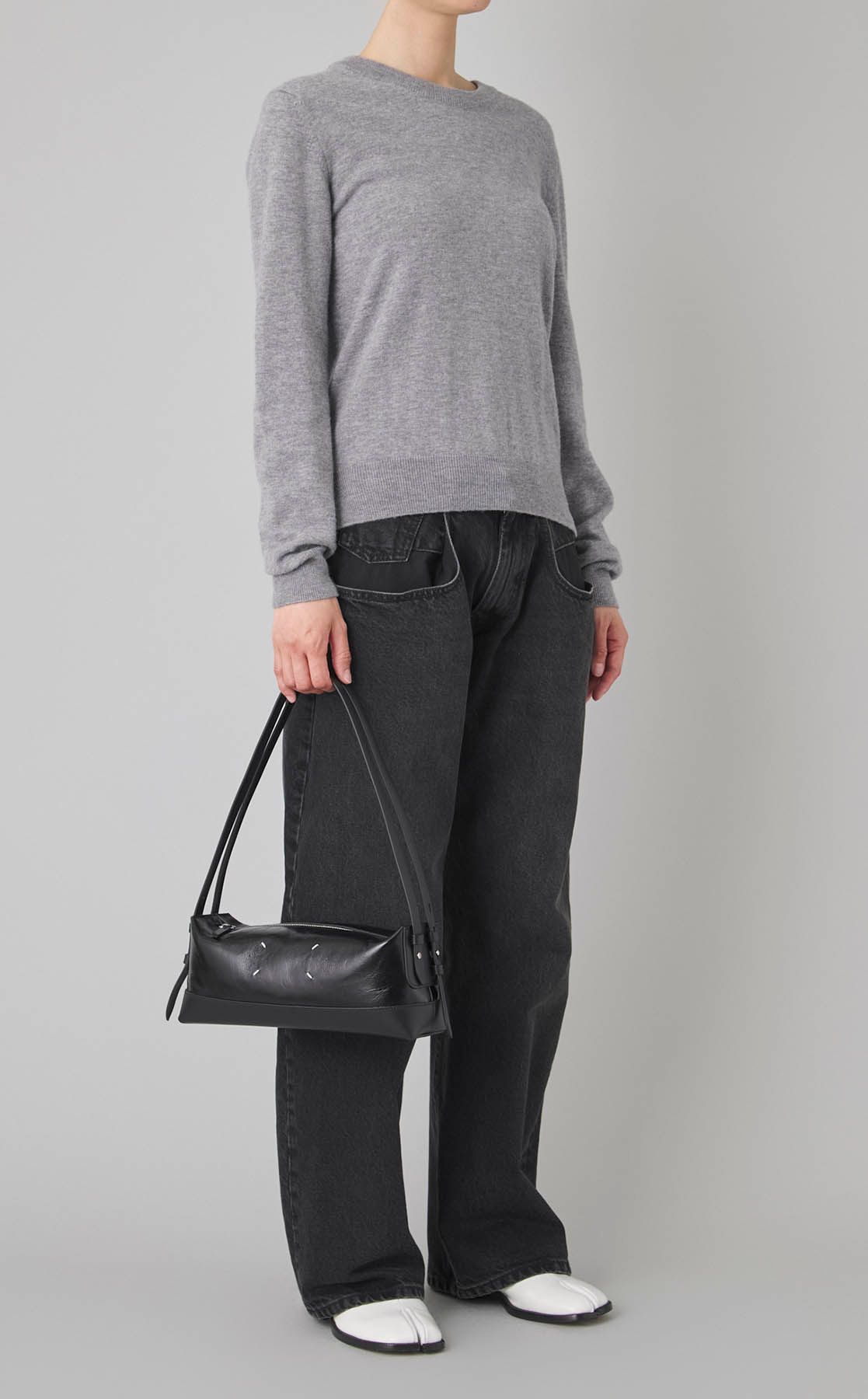 maisonmargiela ブラックレザー ミニショルダーバッグ Maison Margiela｜レザースクエアミニショルダーバッグ