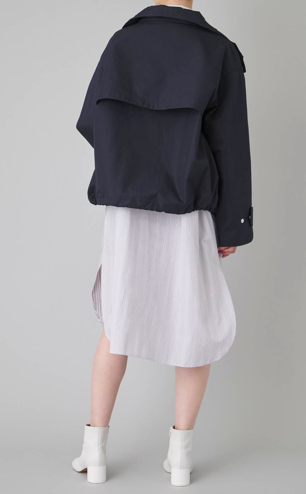 スタンドネック撥水ブルゾン