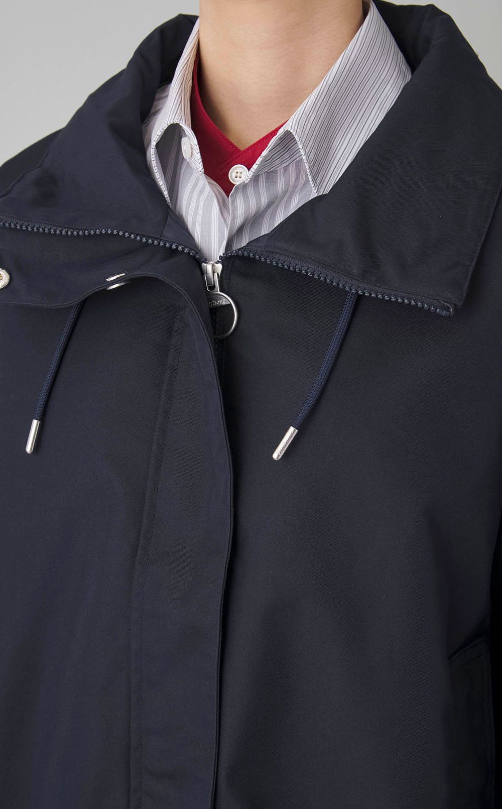 スタンドネック撥水ブルゾン