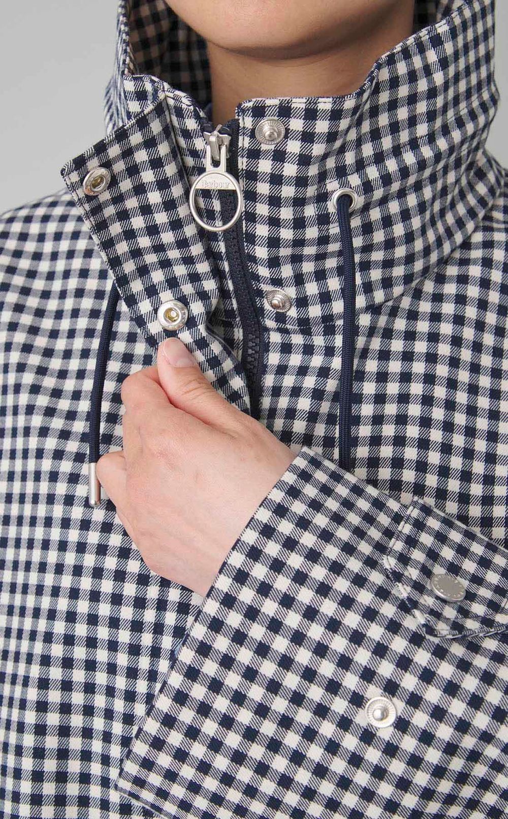 スタンドネック撥水ブルゾン