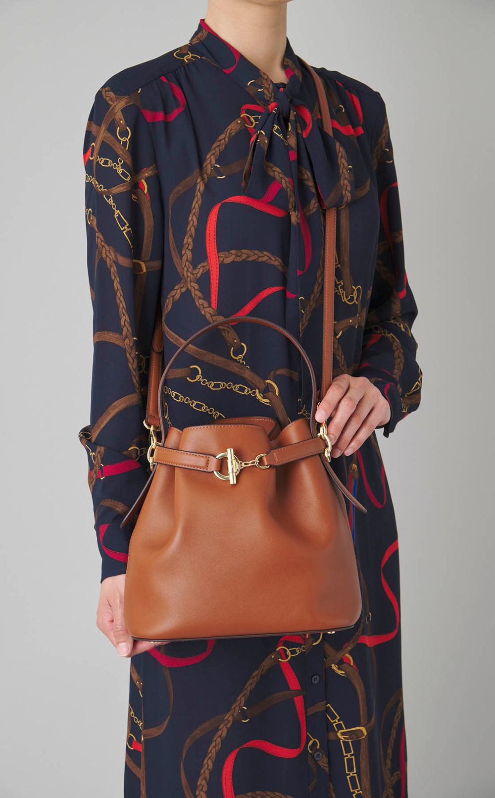 スムースレザーワンショルダーバッグ