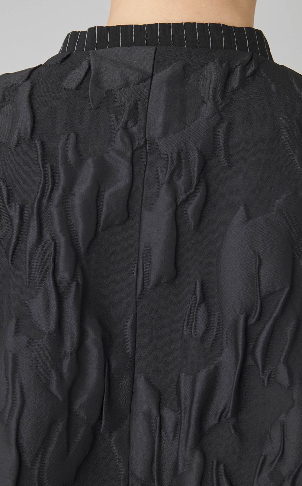 ドルマンスリーブジャガードコート