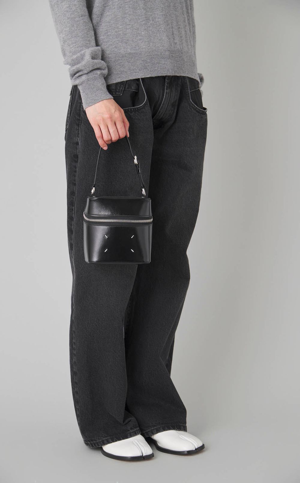 チェーンストラップ付ミニキューブバッグ