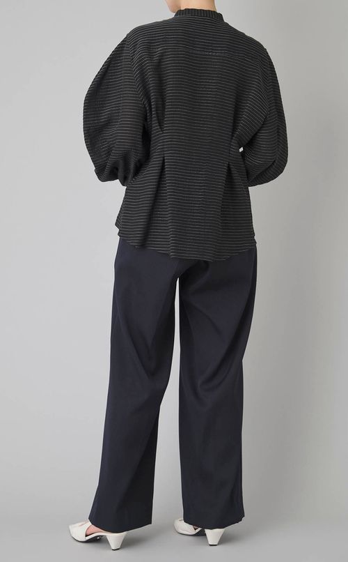 タックジャガードコクーン袖ブラウス