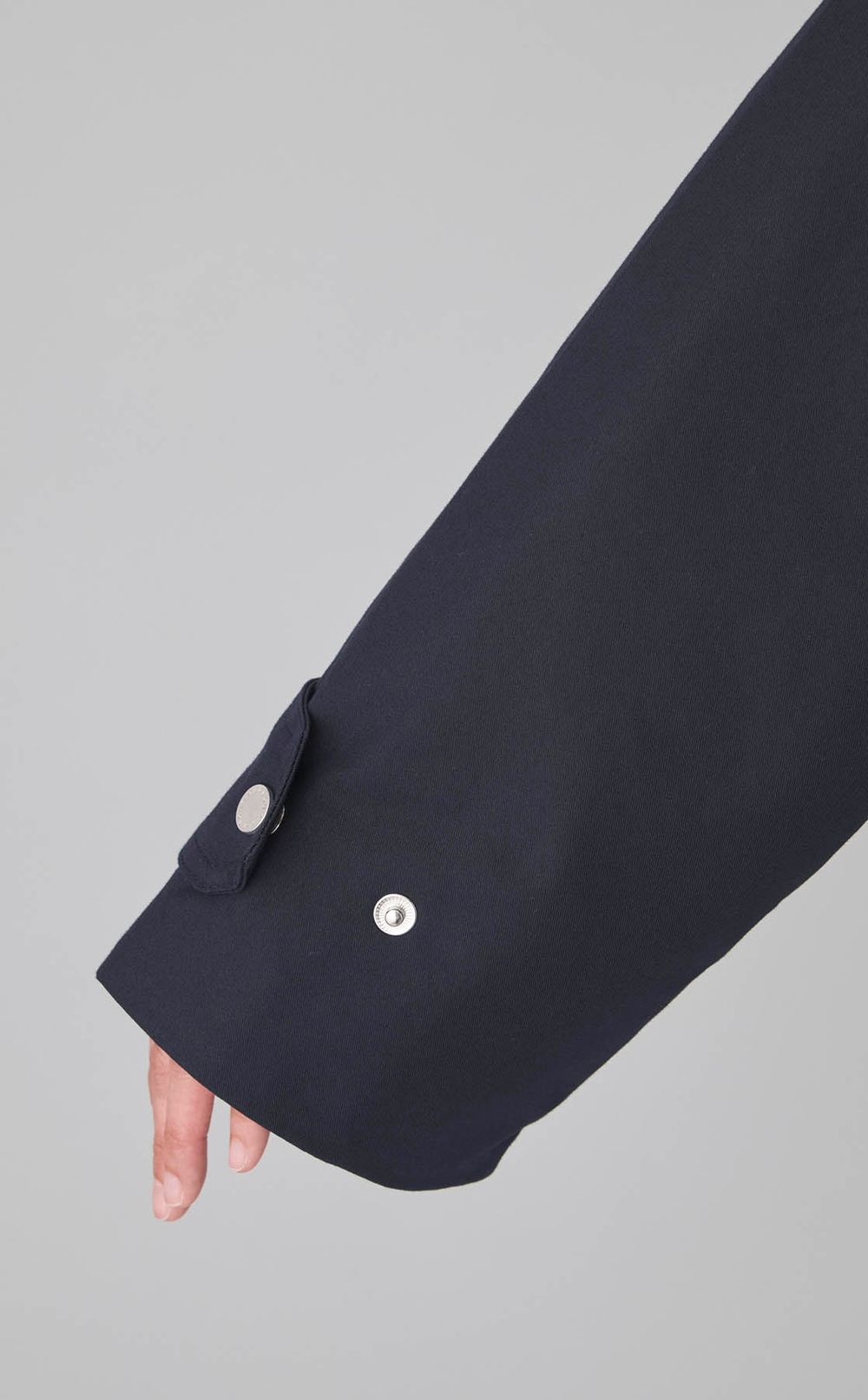 スタンドネック撥水ブルゾン